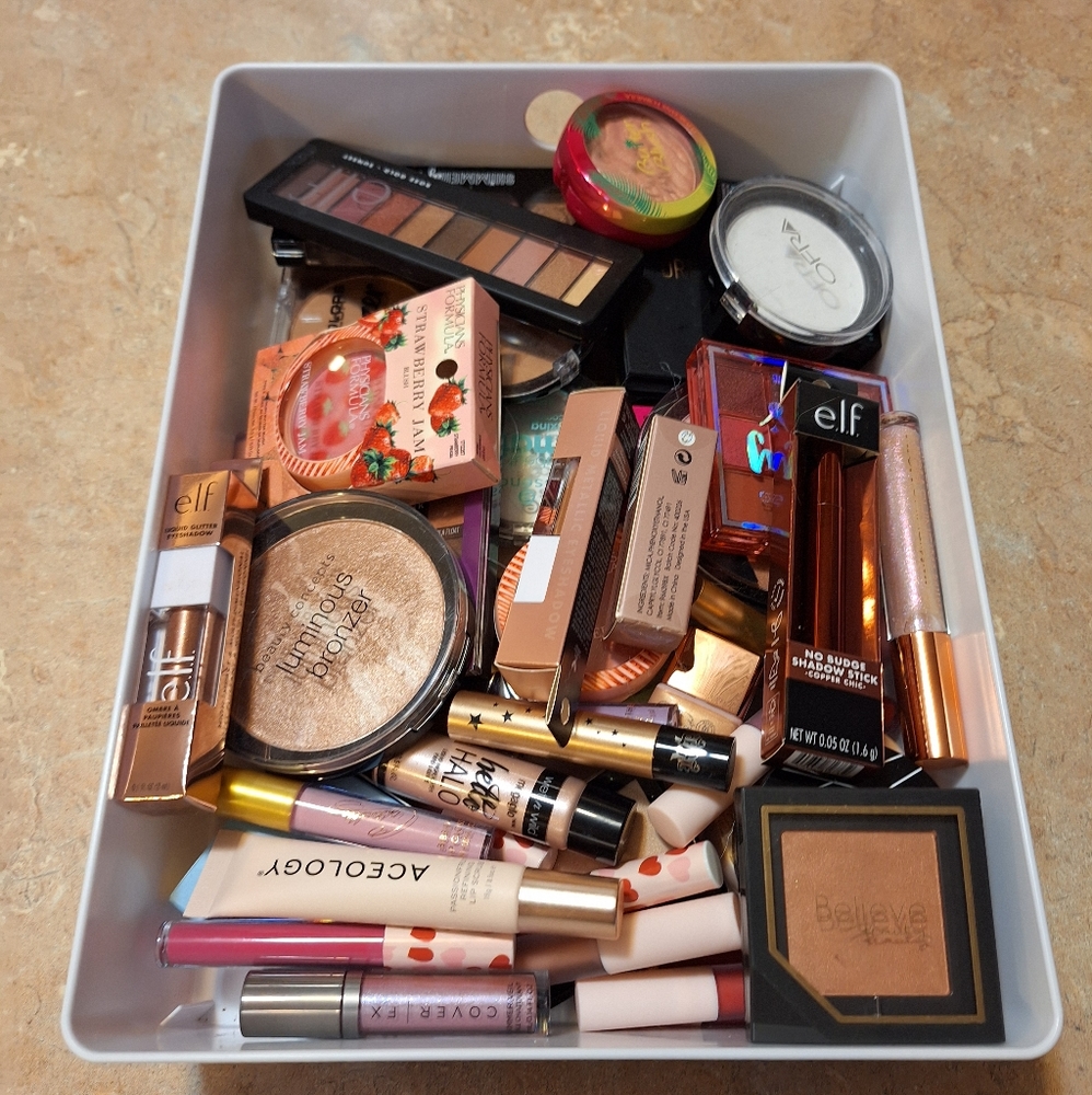 Makeup bundle